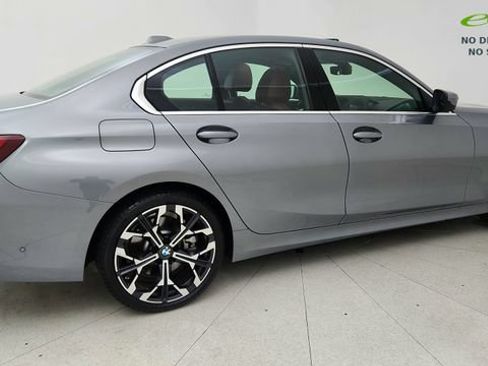 Used 2025 BMW 330i Sedan RWD image 6