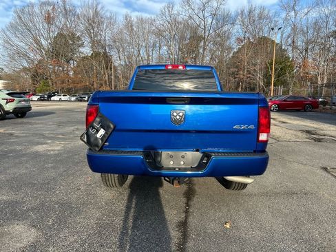 Used 2017 RAM 1500 Express image 4