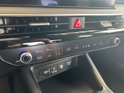 New 2026 Kia K5 LXS FWD image 23
