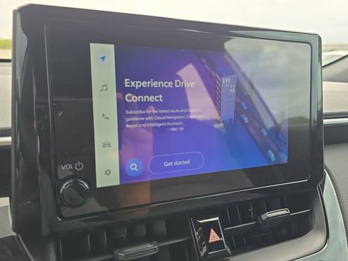 Used 2026 Toyota Corolla Cross SE image 21