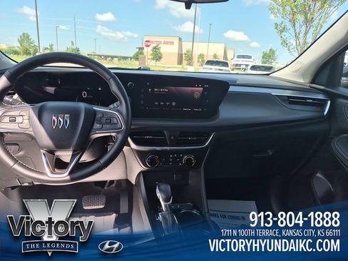 Used 2024 Buick Encore GX Preferred w/ Comfort Package AWD/4WD image 12