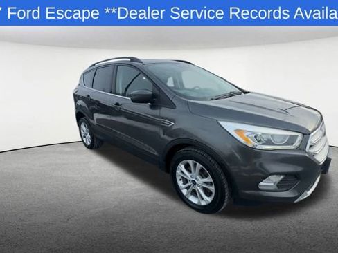 Used 2017 Ford Escape SE w/ SE Leather Comfort Package image 2