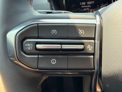 New 2026 GMC Terrain AT4 w/ Technology Package II AWD/4WD image 19