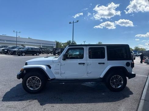 Used 2019 Jeep Wrangler Unlimited Sahara w/ LED Lighting Group AWD/4WD image 27