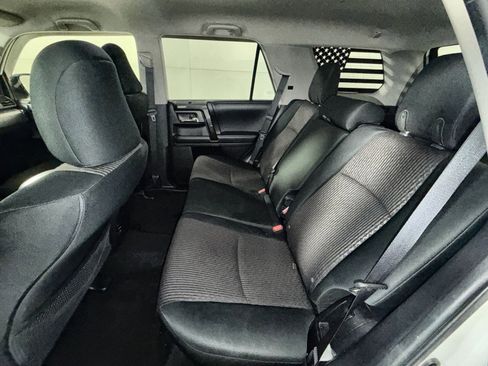 Used 2019 Toyota 4Runner TRD Off-Road image 23