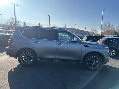 Used 2022 Nissan Armada Platinum w/ Captain's Chairs Package image 3