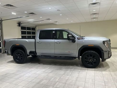 Certified 2024 GMC Sierra 2500 AT4 image 6