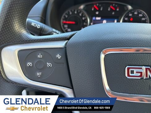 Used 2024 GMC Terrain SLE image 15