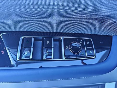 New 2026 Cadillac Vistiq Premium Luxury w/ LPO, Floor Liner Package image 29