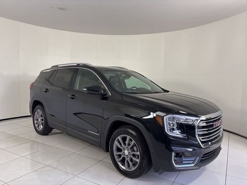 Used 2023 GMC Terrain SLT image 7