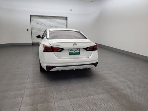 Used 2023 Nissan Altima 2.5 S FWD image 6