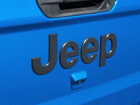 New 2026 Jeep Gladiator Sport image 24