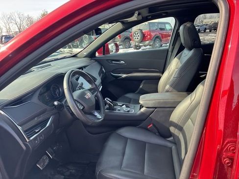 Used 2021 Cadillac XT4 Sport image 21