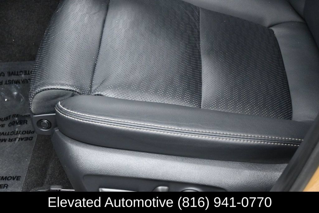 Used 2024 Toyota Land Cruiser AWD/4WD image 17