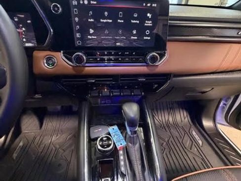 Used 2023 GMC Canyon AT4 w/ Canyon Safety Plus Package image 19