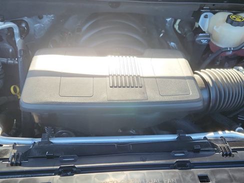Used 2023 GMC Sierra 1500 Denali w/ Technology Package AWD/4WD image 18