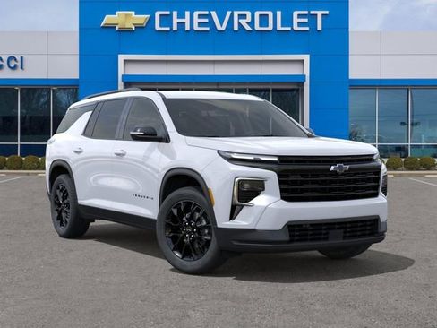 New 2026 Chevrolet Traverse LT w/ Midnight/Sport Edition AWD/4WD image 7