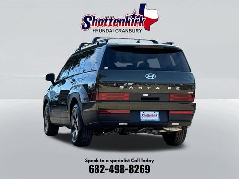 Used 2026 Hyundai Santa Fe SEL FWD image 7