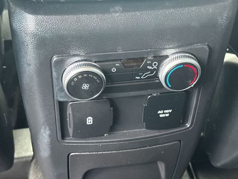 Used 2022 Ford Explorer Limited w/ Hybrid Equipment Group 310A image 20