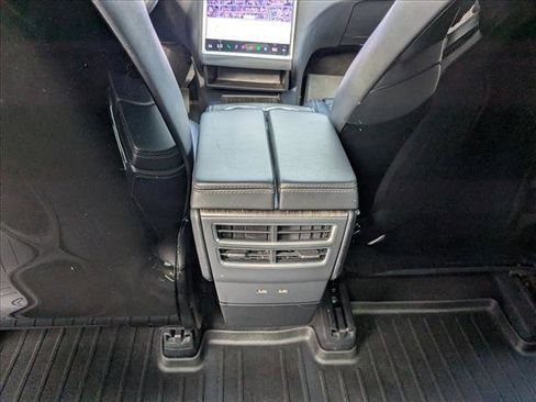 Used 2016 Tesla Model X 75D image 18