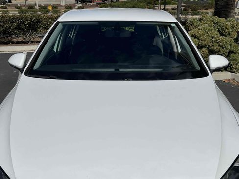 Used 2019 Volkswagen e-Golf SE w/ Driver Assistance Package image 55