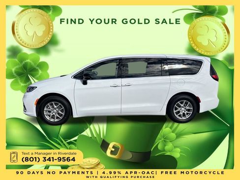 New 2026 Chrysler Pacifica Select image 2