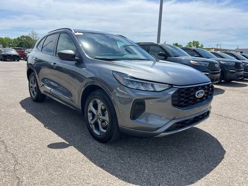Certified 2024 Ford Escape ST-Line w/ Tech Pack #1 AWD/4WD image 3