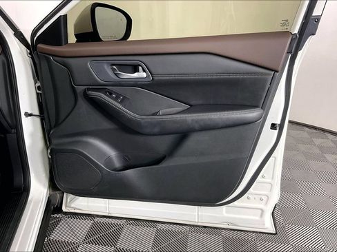 Used 2023 Nissan Rogue SV w/ SV Premium Package AWD/4WD image 23