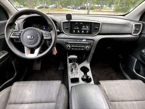 Used 2020 Kia Sportage LX FWD image 7
