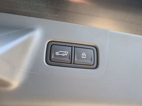 New 2026 Hyundai Santa Fe SE image 18