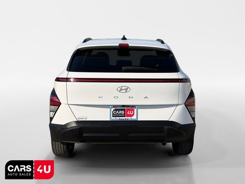 Used 2024 Hyundai Kona SEL FWD image 6