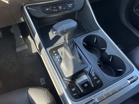 New 2026 Kia Carnival SX image 22