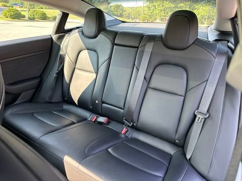 Used 2021 Tesla Model 3 Standard Range Plus RWD image 13