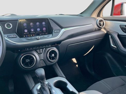 Used 2022 Chevrolet Blazer LT image 22