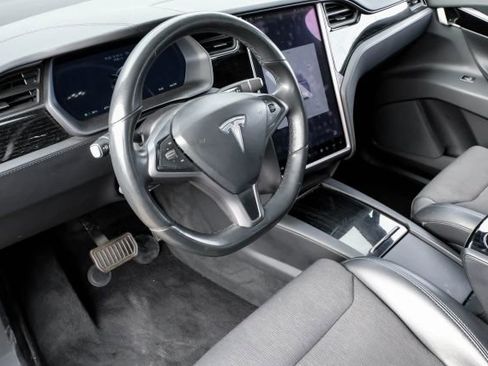 Used 2018 Tesla Model X 100D image 3