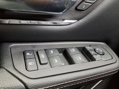 Used 2025 RAM 1500 Laramie w/ Sport Appearance Package image 25