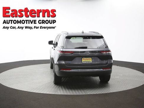 Used 2022 Jeep Grand Cherokee Limited 4xe w/ Luxury Tech Group II AWD/4WD image 40