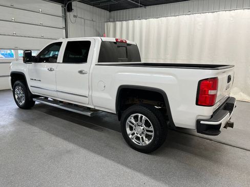 Used 2019 GMC Sierra 2500 Denali w/ Duramax Plus Package AWD/4WD image 6