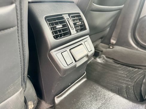 Used 2018 Subaru Legacy 3.6R Limited image 12