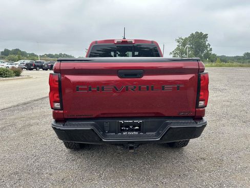 Used 2026 Chevrolet Colorado ZR2 w/ Technology Package AWD/4WD image 8