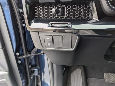 Used 2024 Honda CR-V EX-L image 31