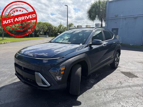 Used 2025 Hyundai Kona SEL image 2