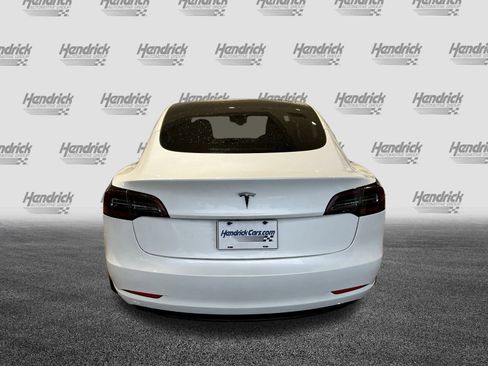 Used 2023 Tesla Model 3 Standard Range image 8