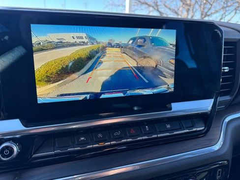 Used 2025 GMC Sierra 1500 SLT image 22