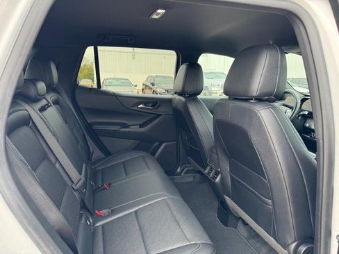 Used 2025 Chevrolet Equinox LT w/ Convenience Package II image 10