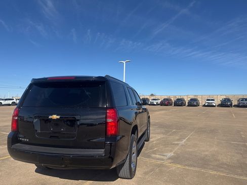 Used 2018 Chevrolet Tahoe LT image 12