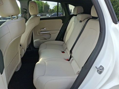 Certified 2025 Mercedes-Benz GLA 250 4MATIC image 4