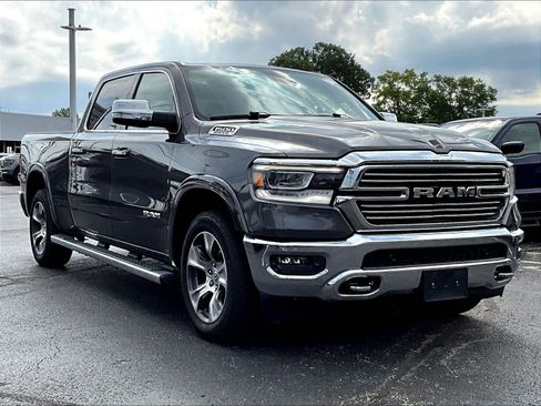 Used 2019 RAM 1500 Laramie AWD/4WD image 2