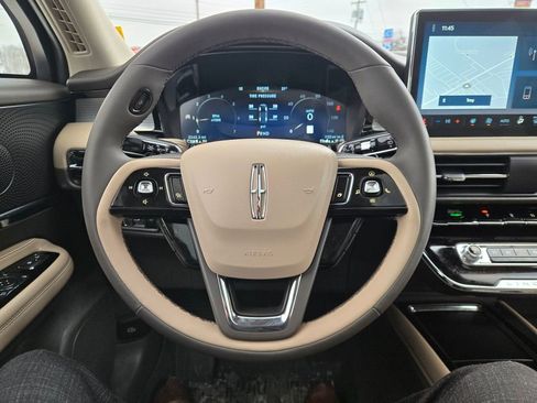 Used 2024 Lincoln Corsair AWD w/ Equipment Group 101A image 13