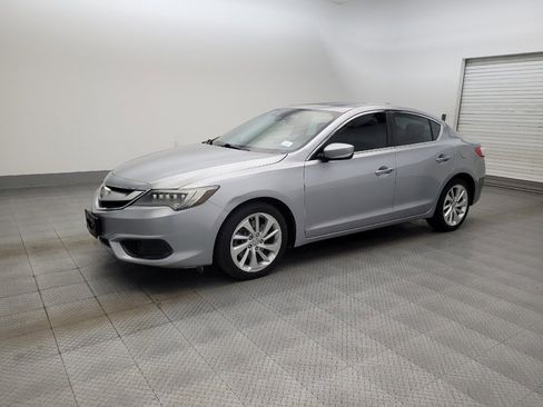 Used 2017 Acura ILX FWD image 2
